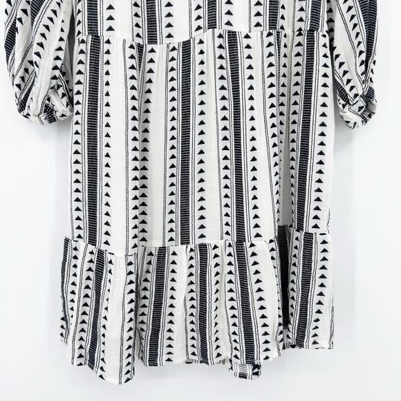 Evereve Carolina Black & Ivory Aztec Stripe Tiered Mini Dress Womens Size XS - Picture 5 of 12